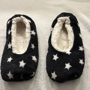 Nice warm footies S/M size starts and color dark blue.